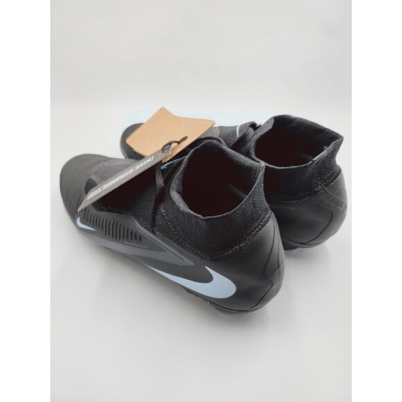 Athletic_Shoes